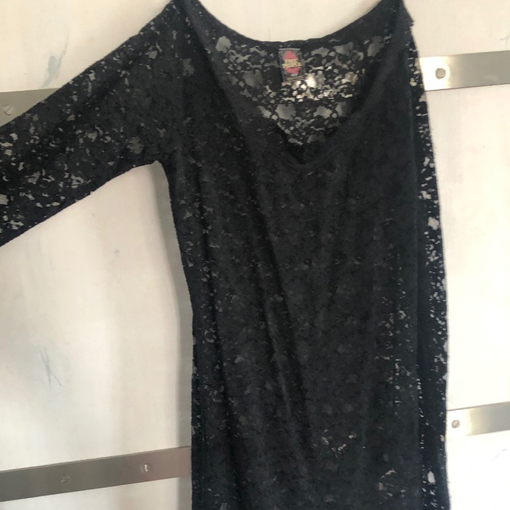 Black long sleeve lace shirt
